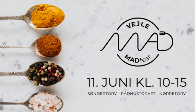Grå marmor baggrund med fire skeer med salt, peber, paprika og karry med Vejle MADfest logo hvor der står "11. juni kl.10 - 15, Søndertorv - Rådhustorvet - Nørretorv"